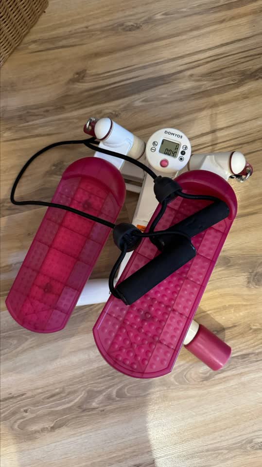 Prodajem steper DOMYOS MINI STEPER MS500