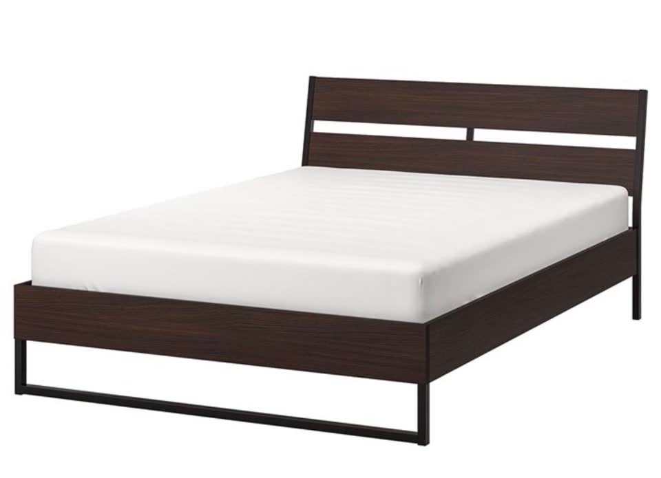 Продам кровать Ikea Trysil 160x200 + реечное дно под матрац lonset (2шт). Цена всего вместе