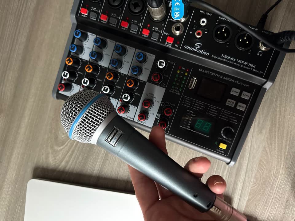 Караоке для дома: микрофон Shure + микшерный пульт