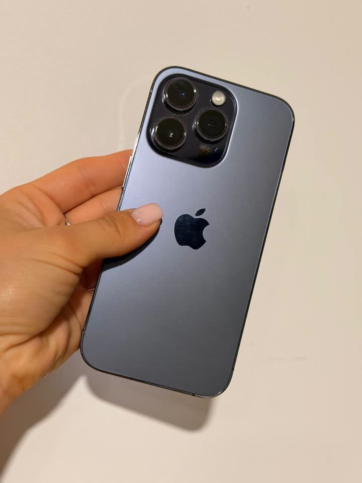 Prodajem iPhone 14 Pro 128GB