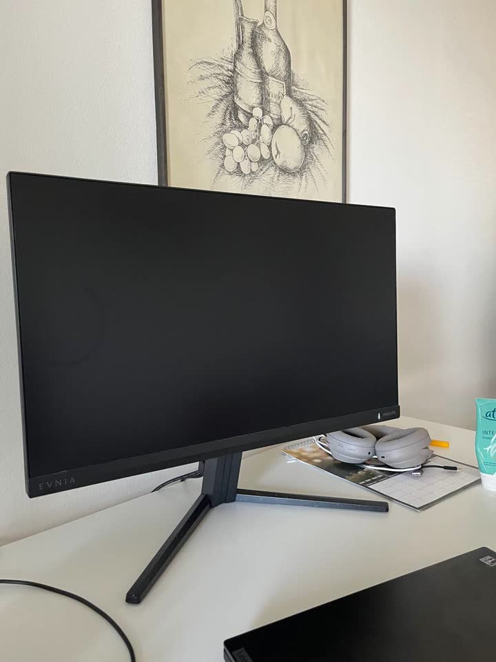Продаю монитор PHILIPS 23.8 inča Evnia Full HD