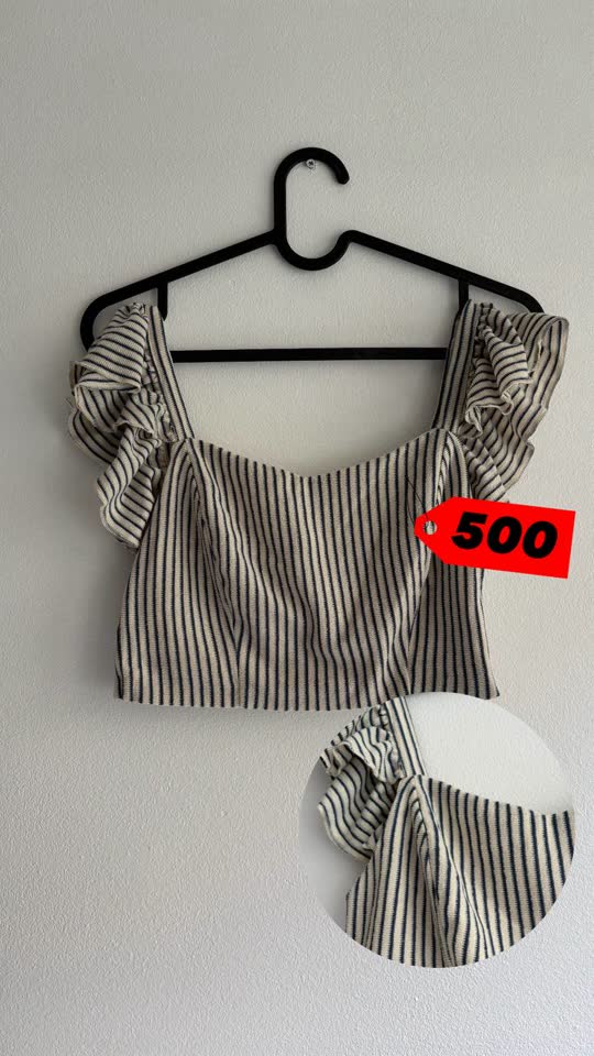 Odeća: top, suknje, kombinezoni, haljine, košulja, bluza