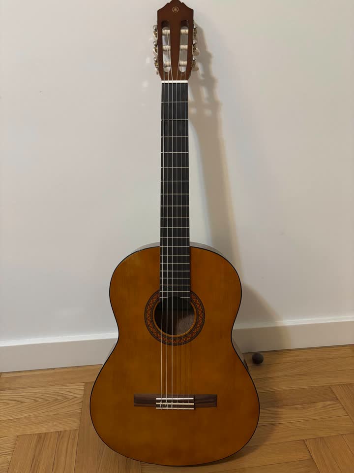Yamaha C40 классическая гитара + чехол + подставка для ноги
