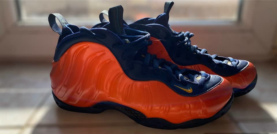Nike foamposite. Состаяние новых. Одел раза 3. Размер на фото. Цена 10к. Белград