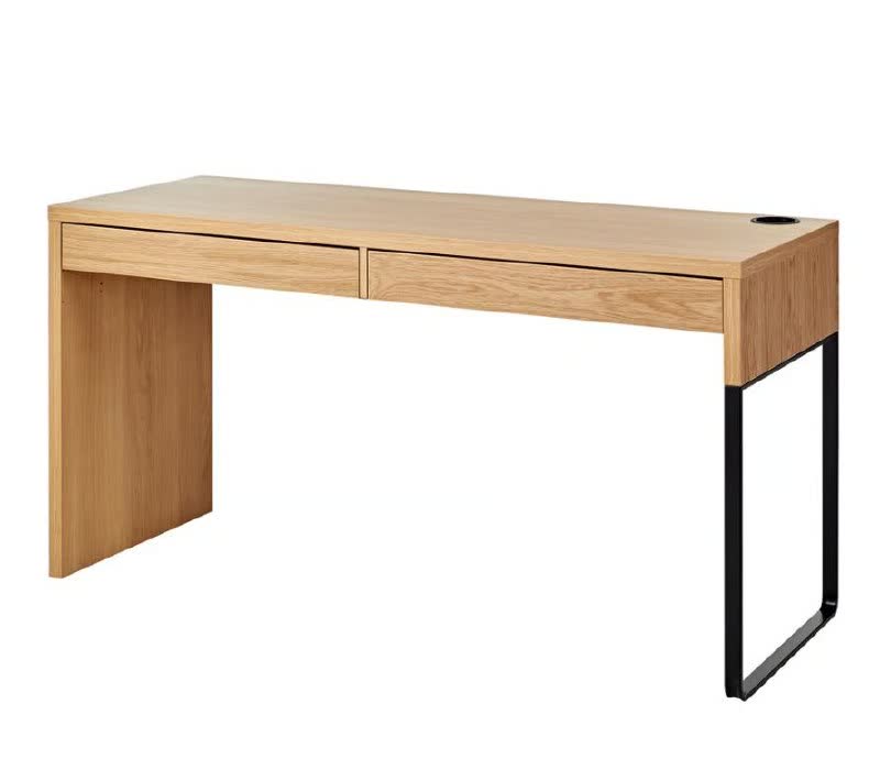Prodajem radni sto IKEA MICKE