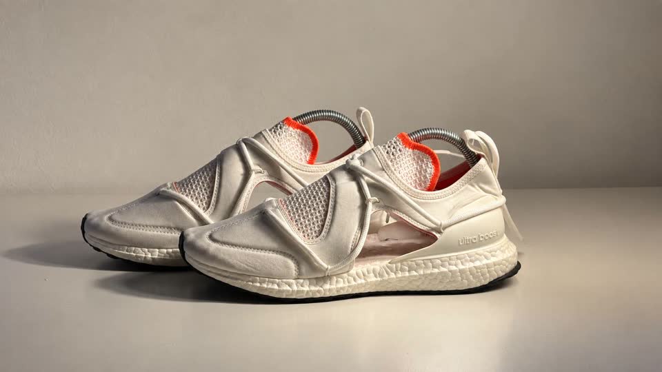 Кроссовки adidas by Stella McCartney, размер 39