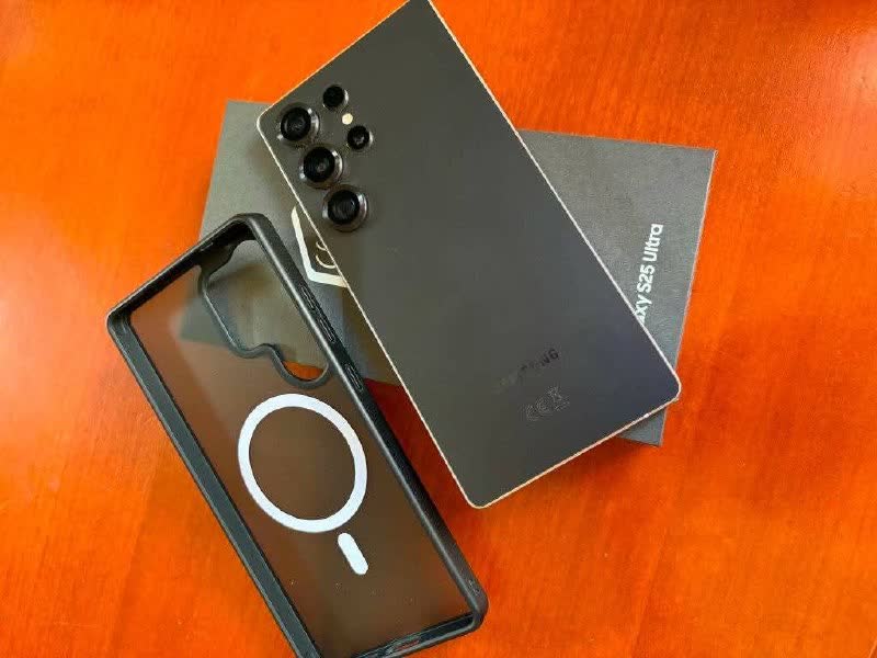 Samsung S25 Ultra 12/256 GB