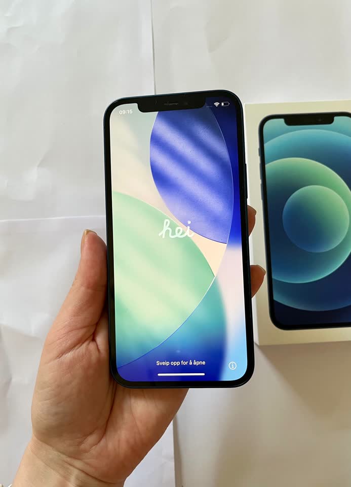 Prodajem iPhone 12 128 GB u dobrom stanju