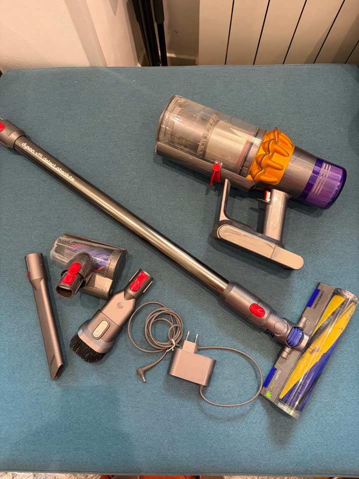 Usisivač na štap Dyson V15 Detect Absolute SV22