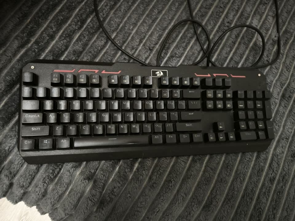 Mehanička tastatura Redragon Varuna
