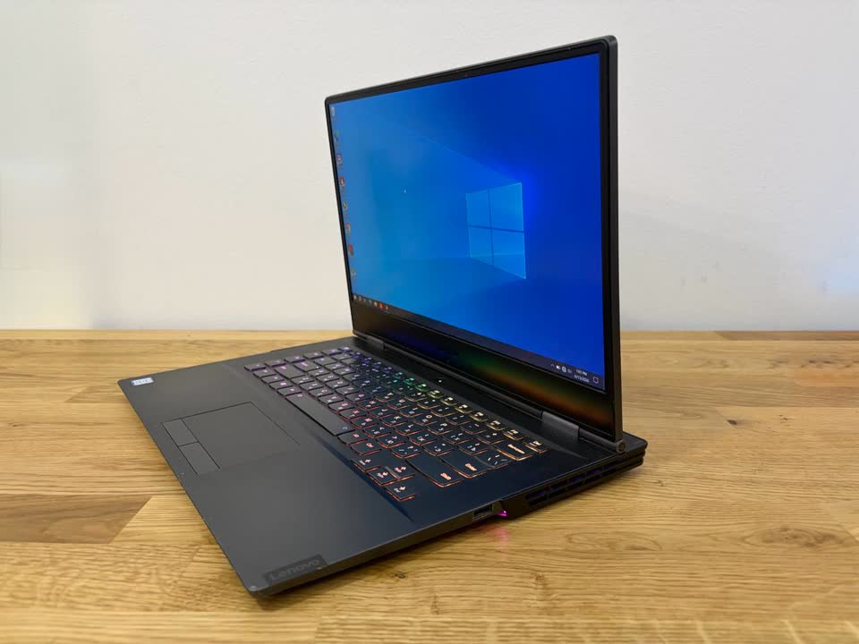 Gejmerski laptop Lenovo Legion Y740