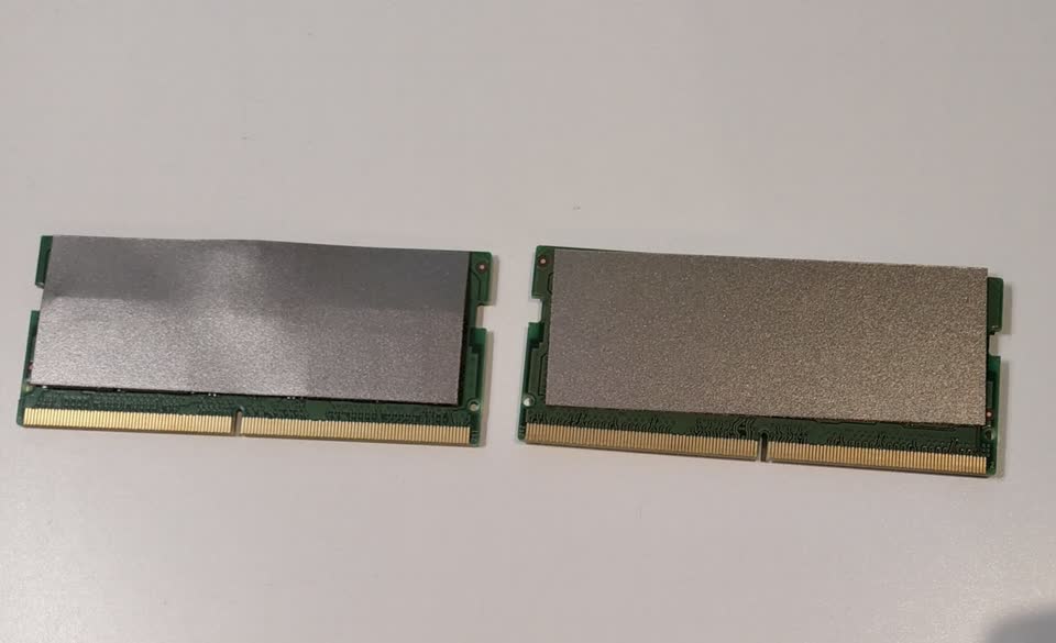 Продам 16гб (2*8) ddr5 4800 от Samsung для ноутбука. Новые, не использовались. 40 евро за об