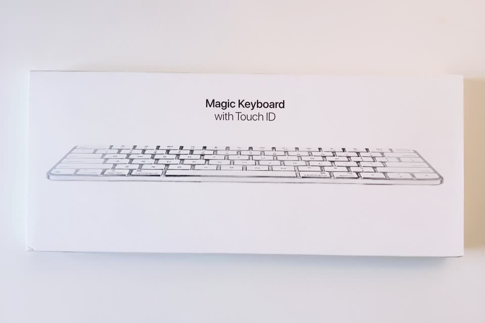Apple Magic Keyboard sa Touch ID (Silver)