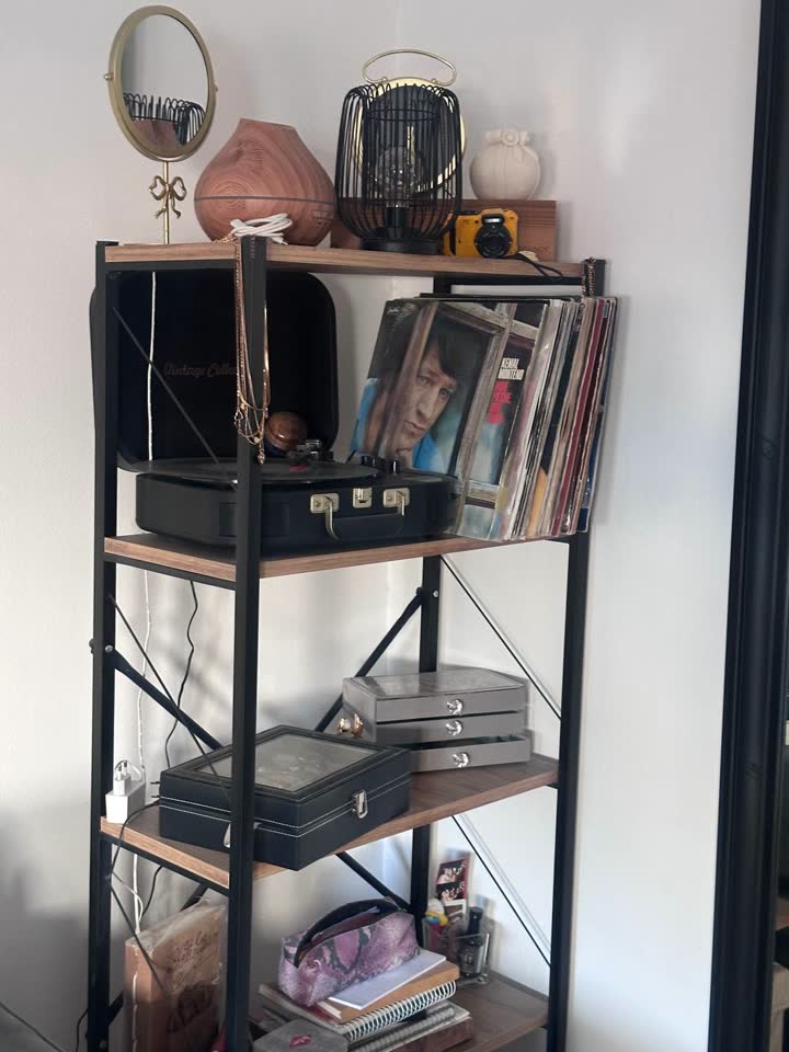 Shelf