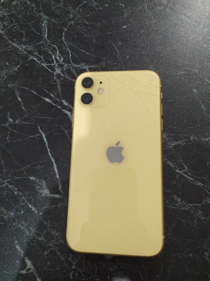 Iphone 11 64 GB Yellow