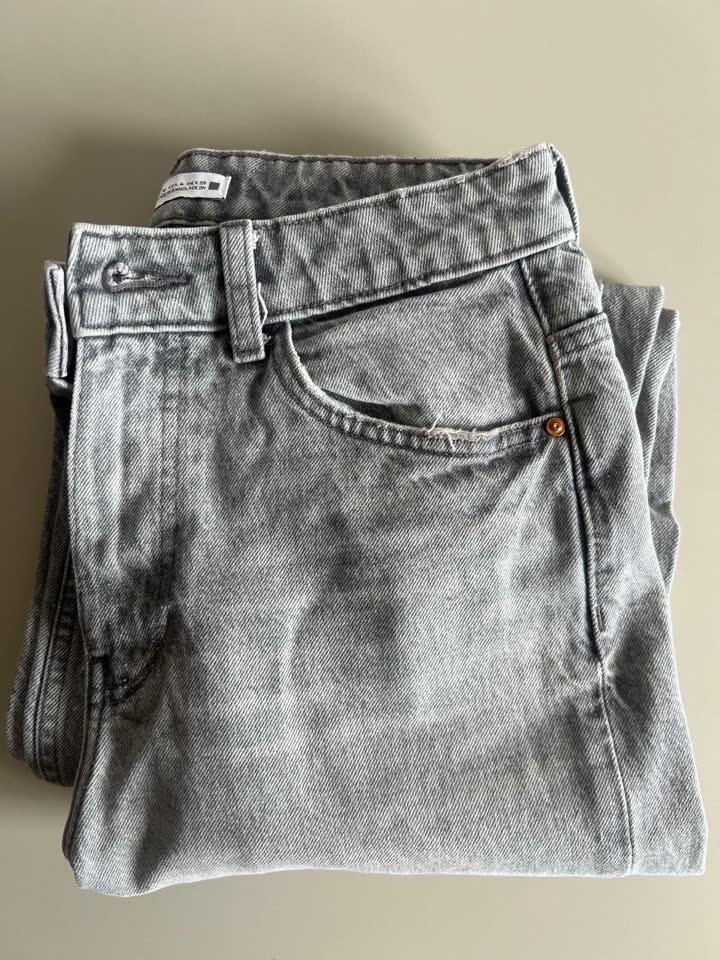 Джинсы Zara