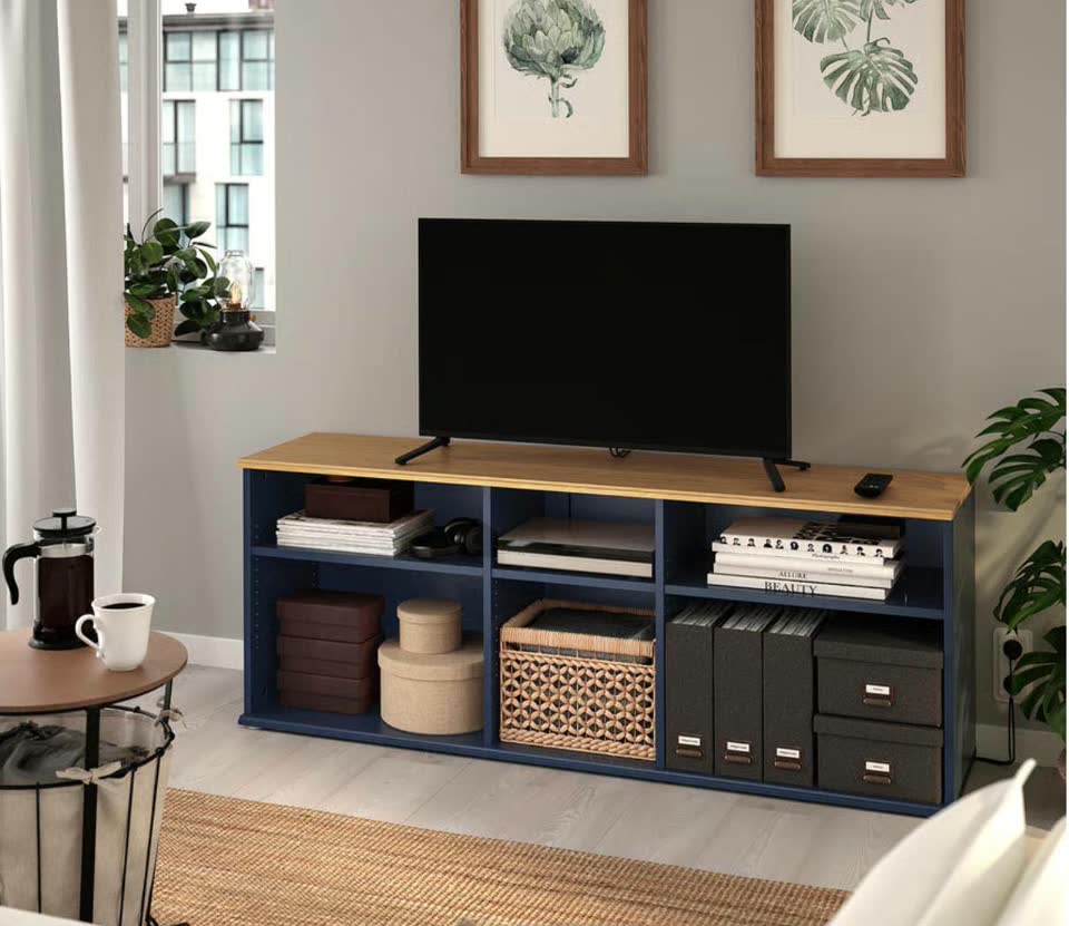 TV komoda IKEA SKRUVBY