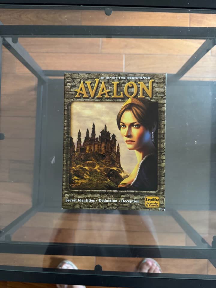 Društvena igra Avalon