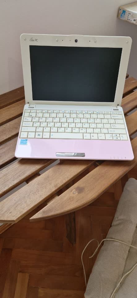 Мини ноут Asus со старой Виндой