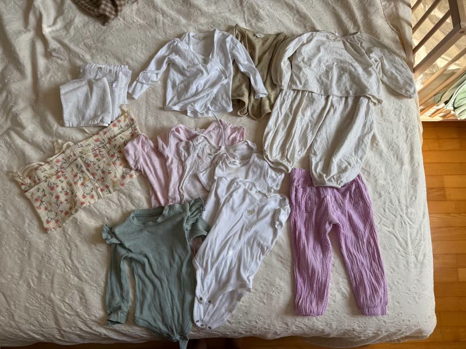 Poklanjam besplatno paket odeće za devojčicu