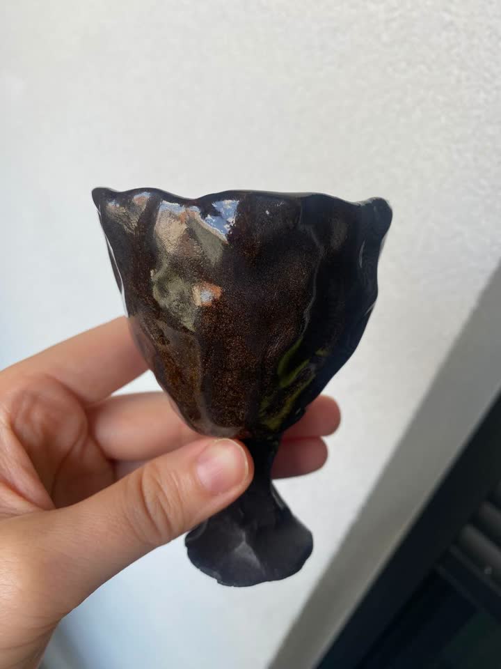 Keramička ručno rađena čašica