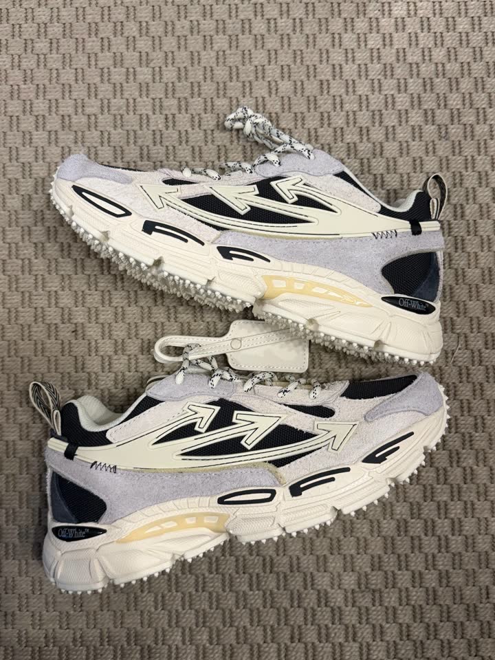 Off-White Be Right Back Beige