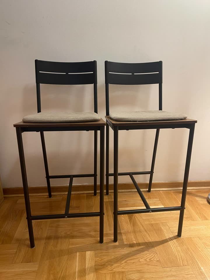 Продаю 2 барных стула IKEA SANDSBERG