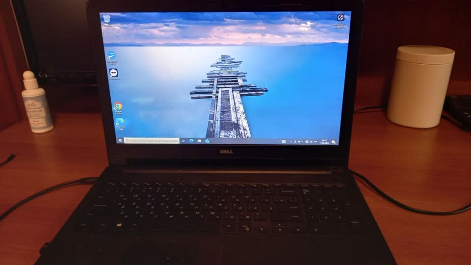 Продам ноутбук Dell Inspiron 15-3552