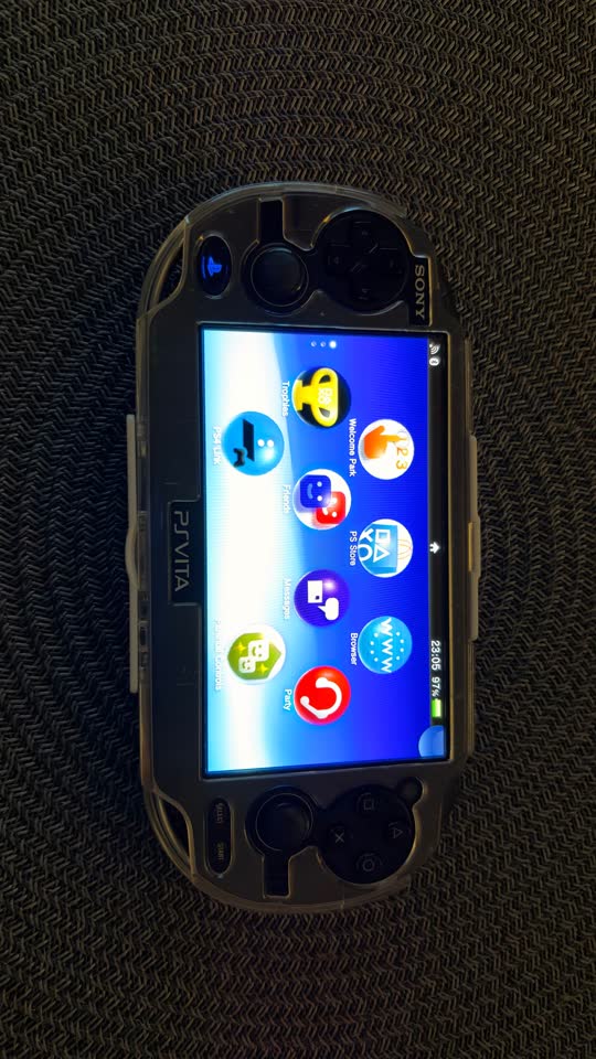 PS Vita OLED (PCH-1000)