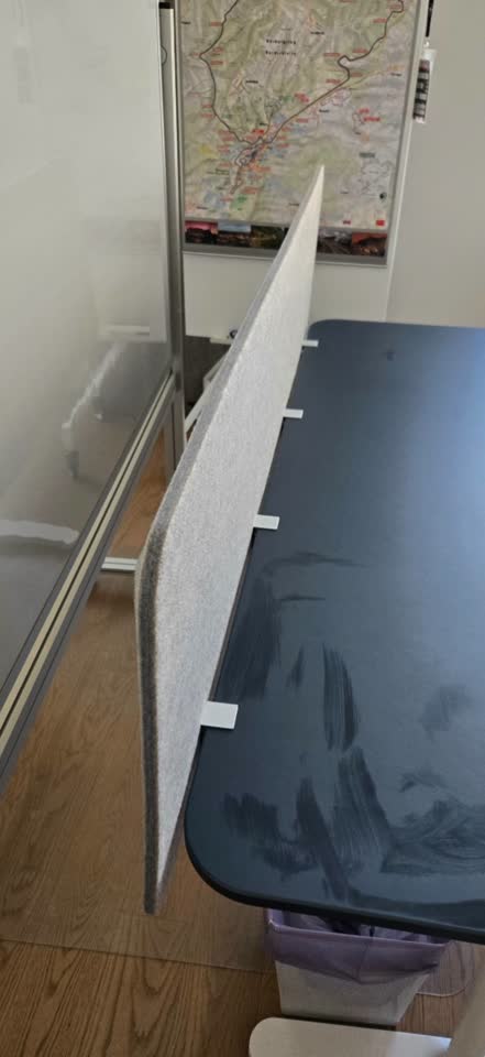Стол рабочий с регулировкой по высоте IKEA 160*80 с дополнительной шумоизоляцией