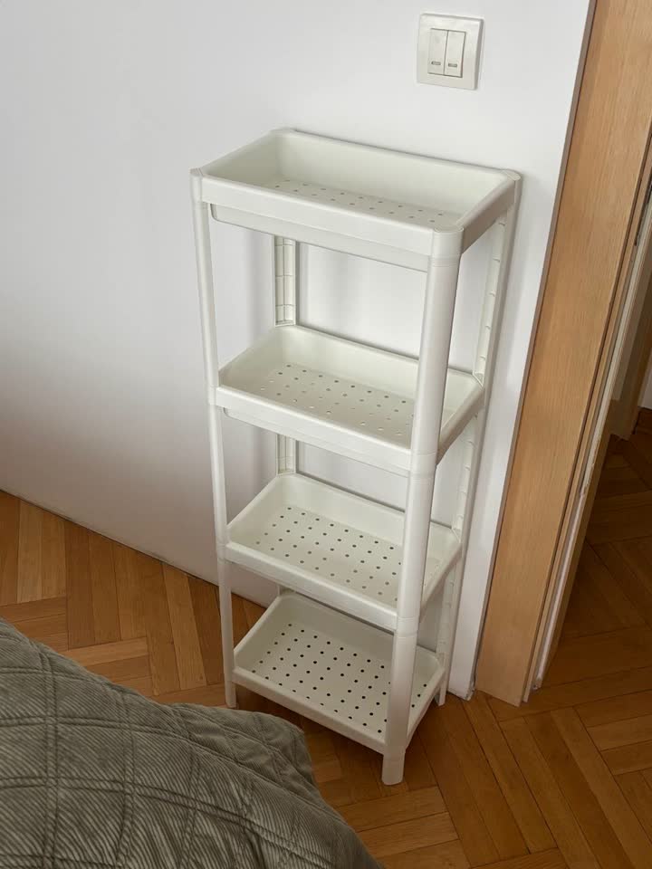 IKEA polica u dobrom stanju