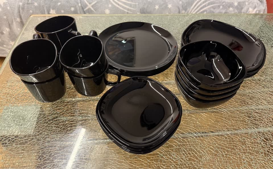 Set posuđa