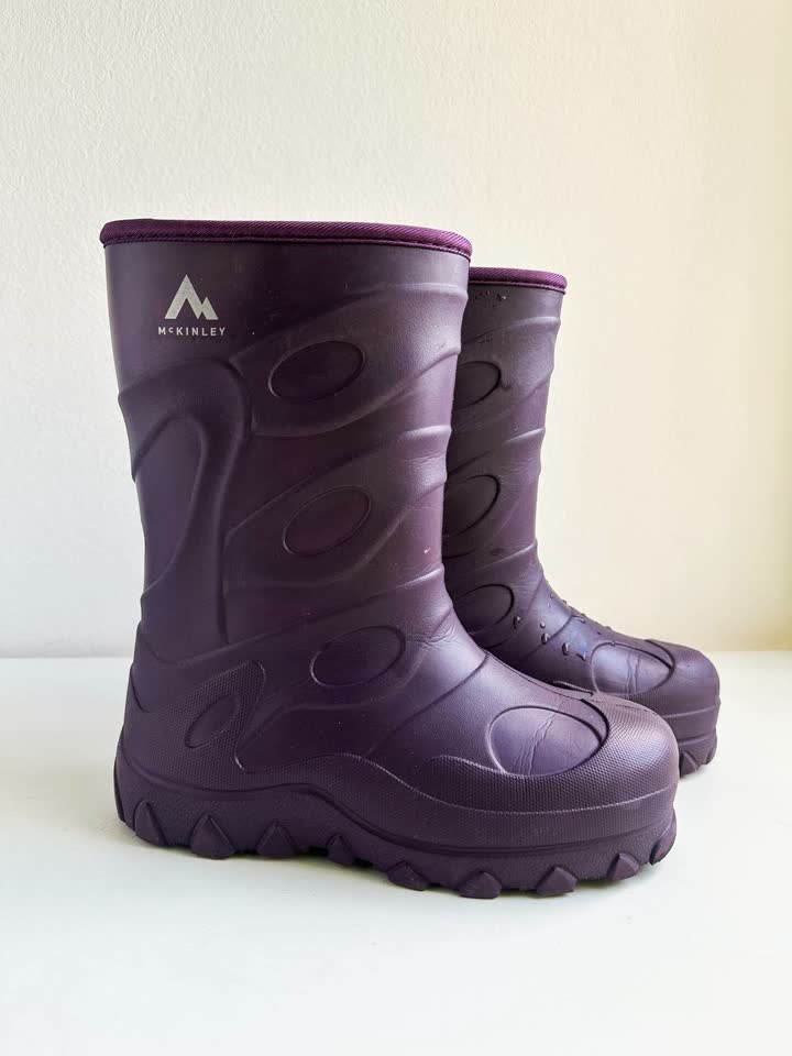 Резиновые сапоги утепленные, легкие - размер 35/36