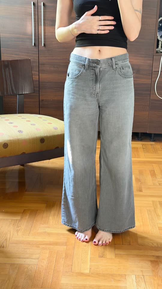 Широкие джинсы Uniqlo