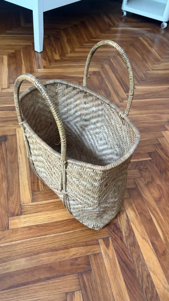 Плетёная корзина из натурального ротанга