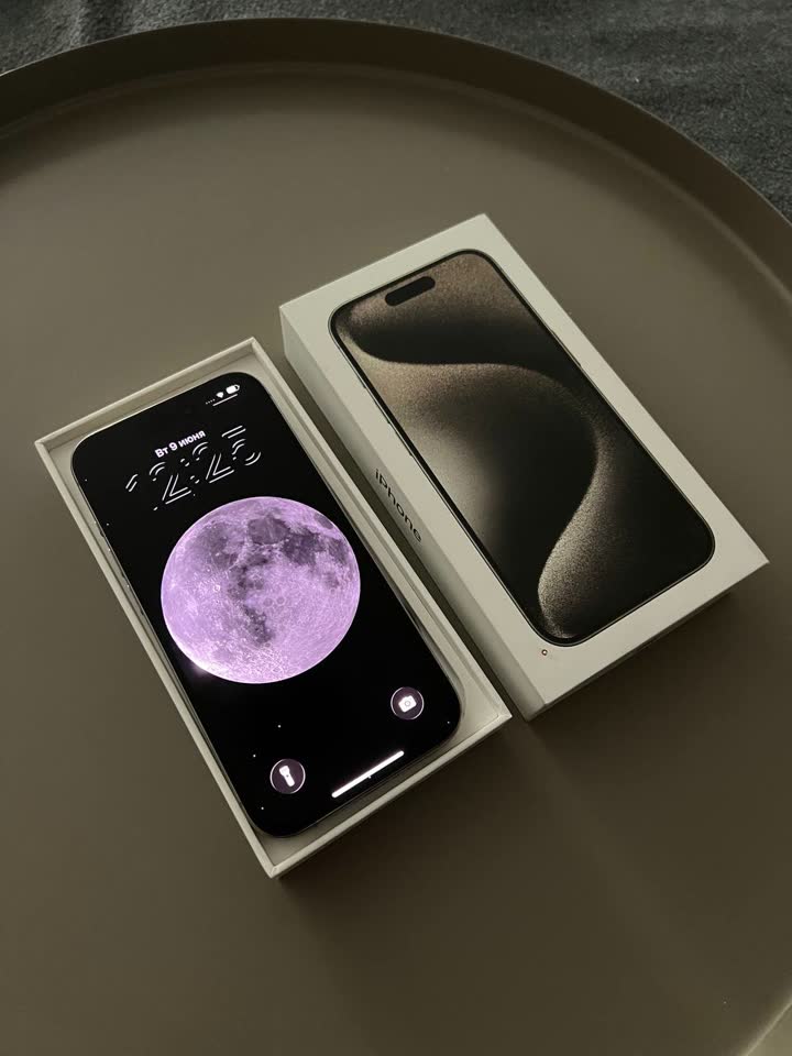 iPhone 15 Pro Natural Titanium 128GB