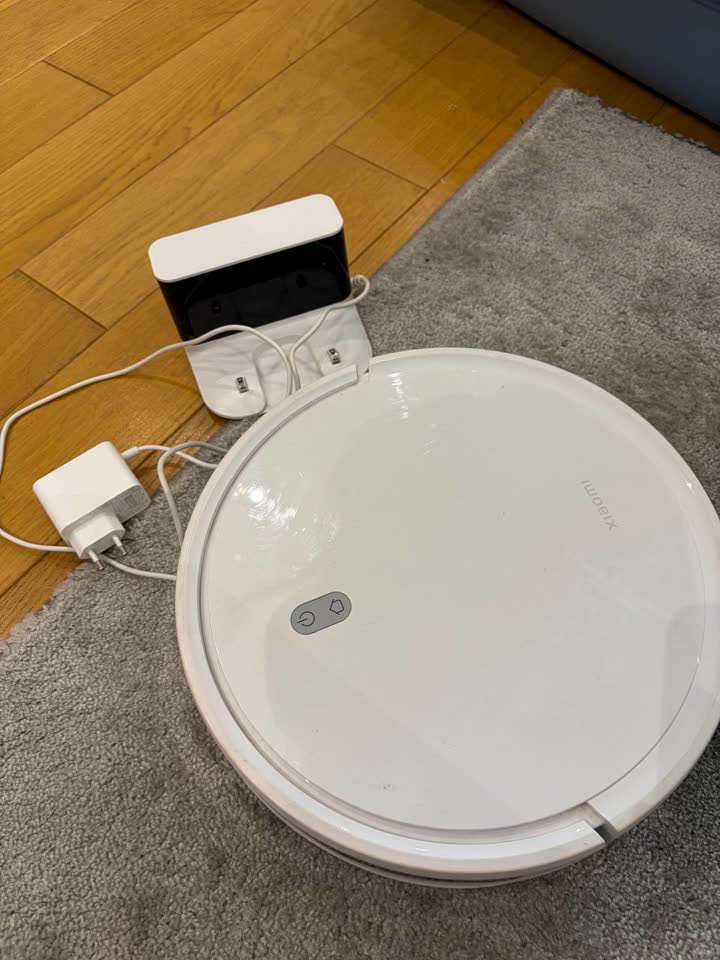 Robot-usisivač Xiaomi Robot Vacuum E10