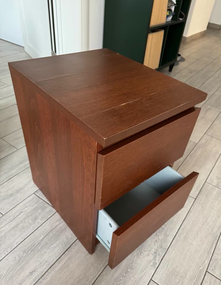 Тумбочка прикроватная IKEA MALM