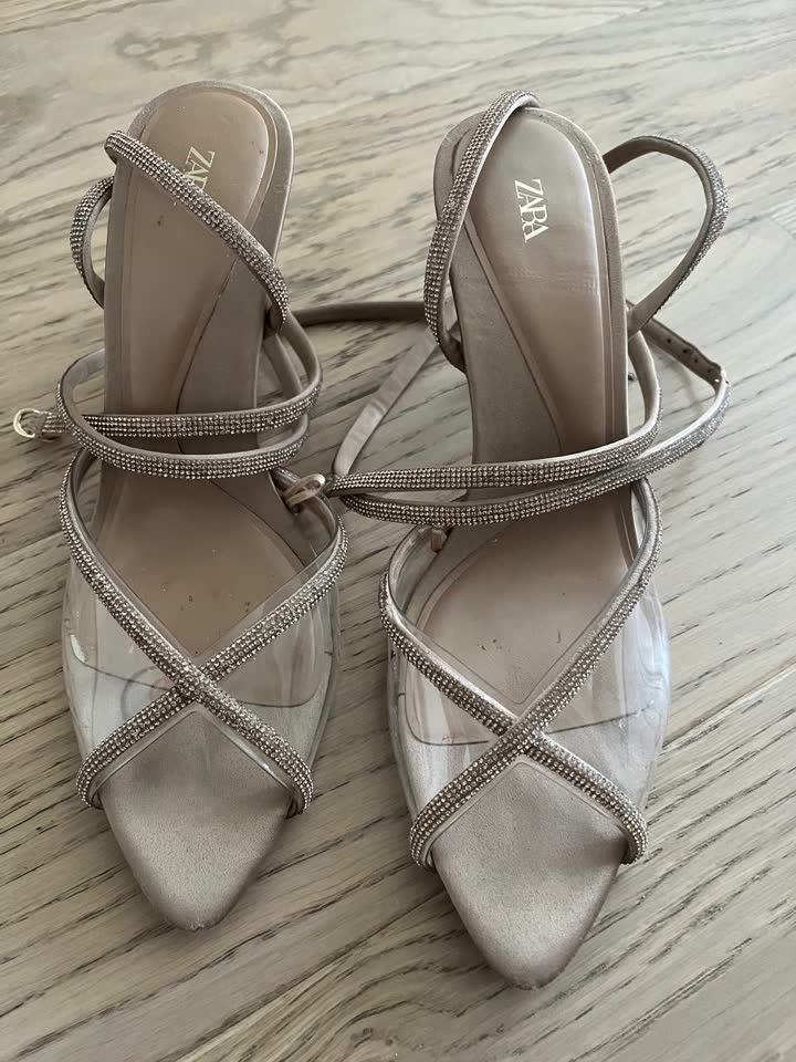 Продам туфли Zara