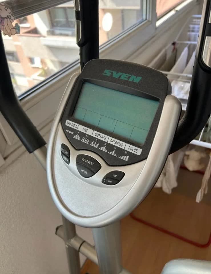 Электромагнитный элиптический тренажёр KETTLER CT 700е