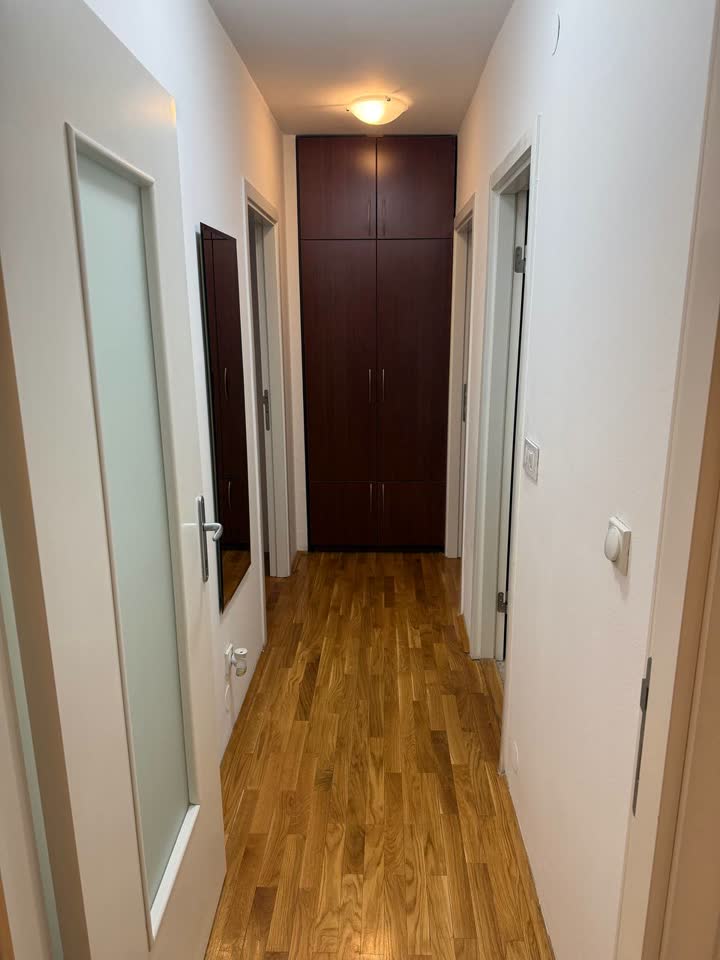 Сдаю большую квартиру в Врачаре, 104 м²