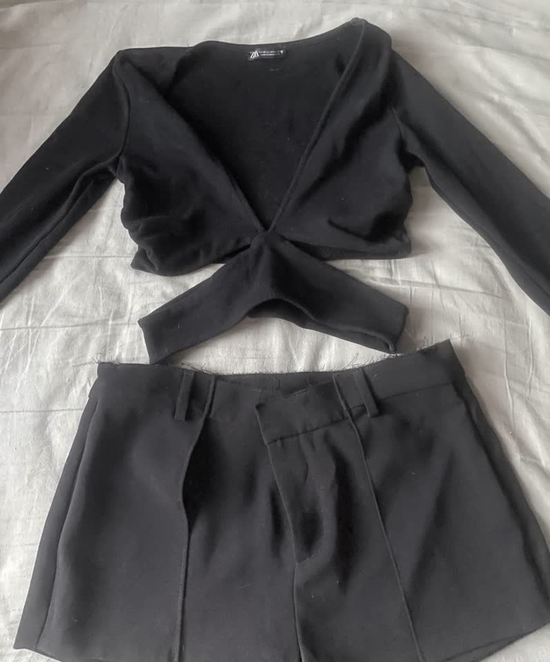 Top Zara veličina M