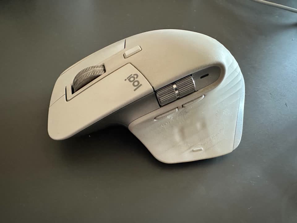 Prodajem miša Logitech MX Master 3s