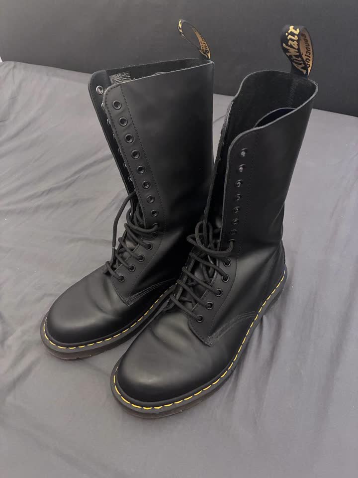 Продам Dr.Martens 1914