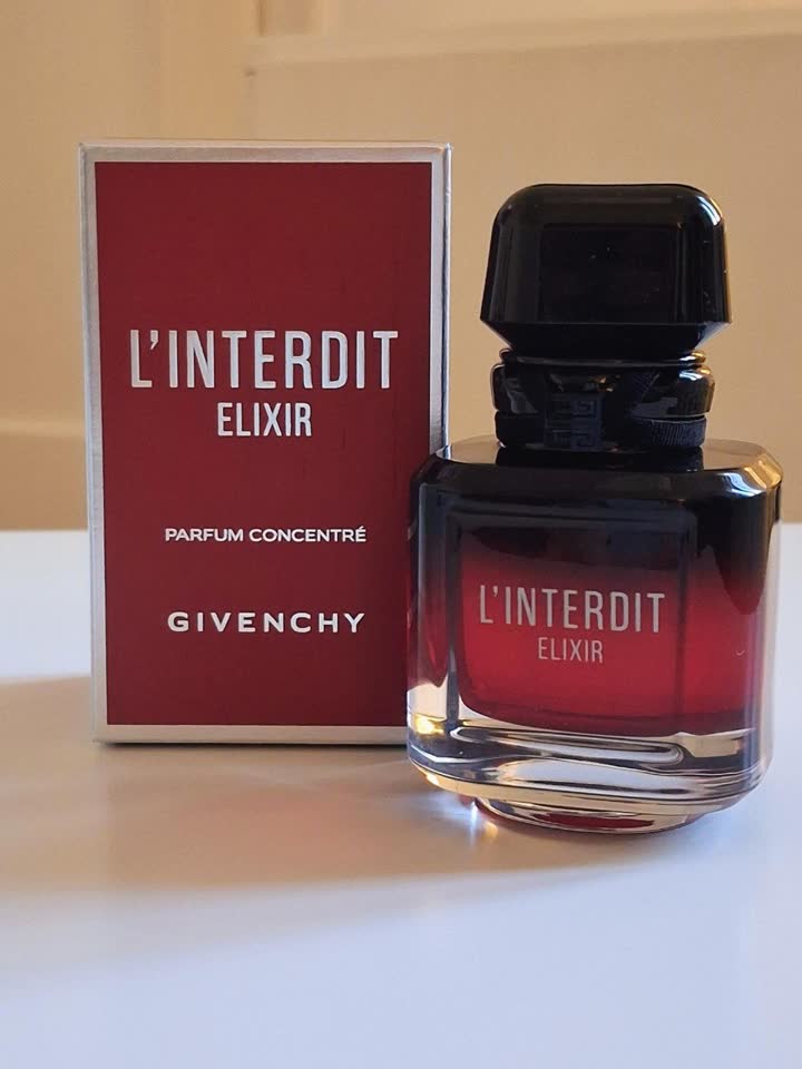 Prodaja parfimerije: Givenchy, Diptyque, Hermès, Maison Tahité, Kajal, Franck Boclet