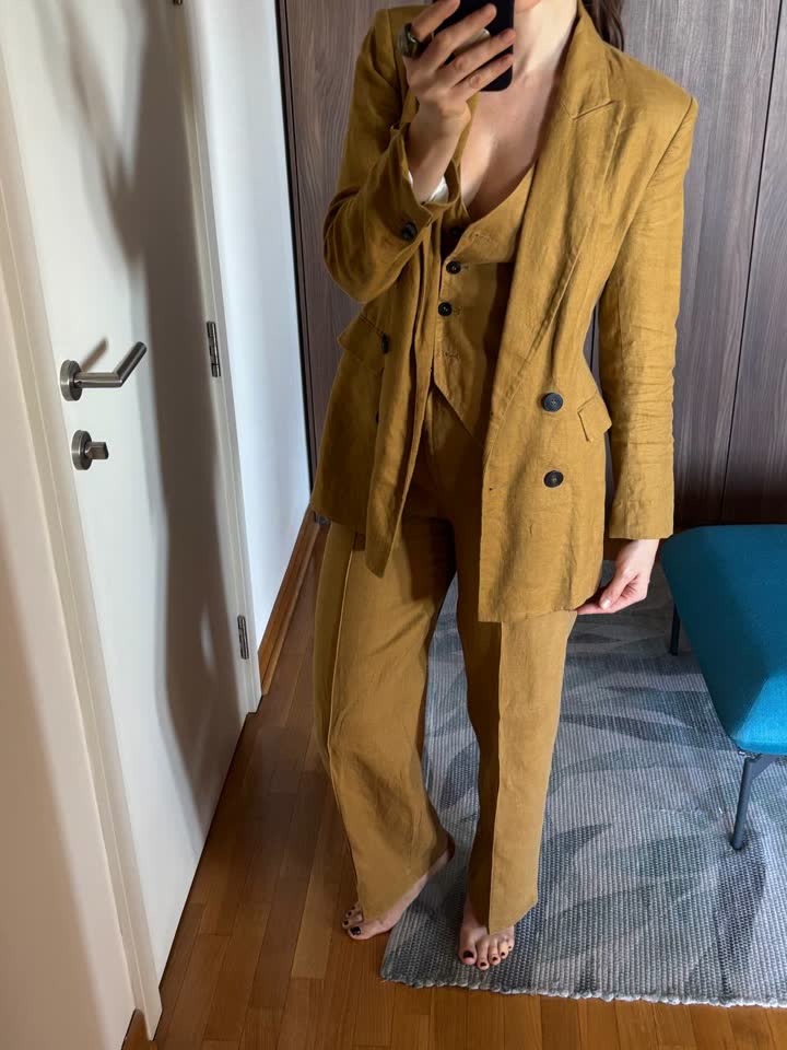 Роскошный костюм-тройка цвета куркумы из 100% льна ZARA