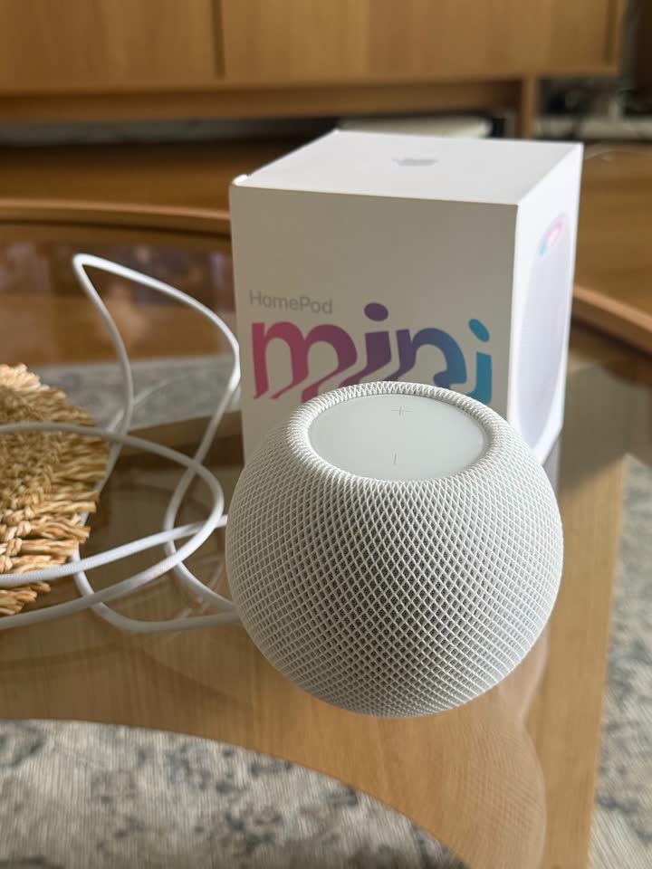 Pametni zvučnik Apple HomePod mini