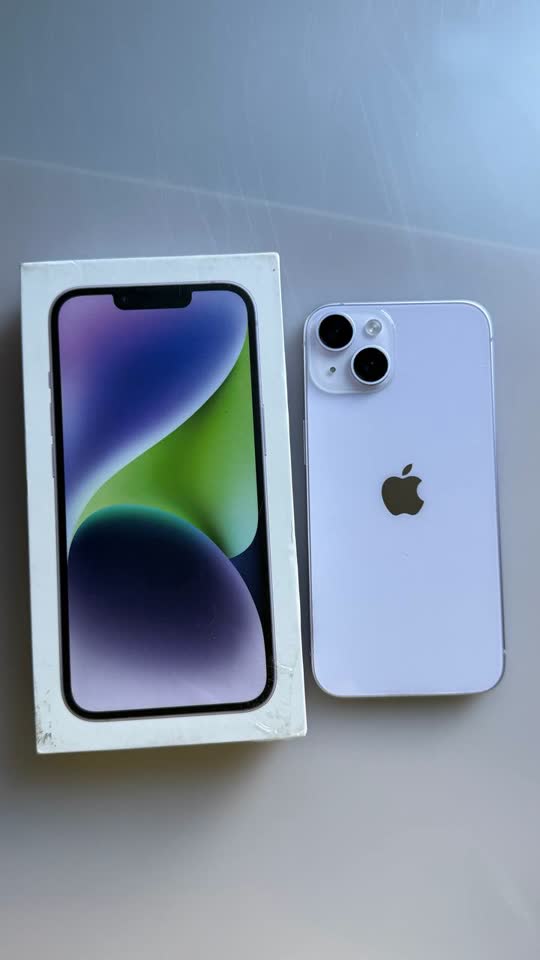 Prodajem iPhone 14 od 128GB