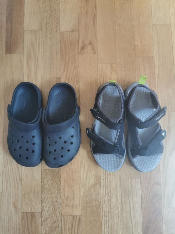 Poklanjam dečiju obuću