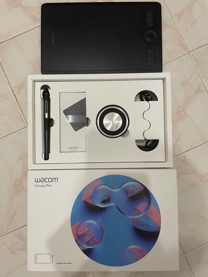 Графический планшет WACOM Intuos Pro S